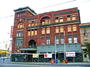 Gladstone Hotel
